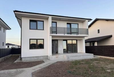 Casă cu 4 camere în Central - 4