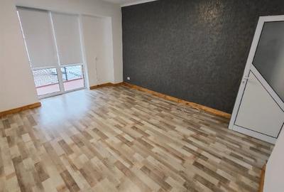 Spațiu comercial, de 220 mp, în Vitan