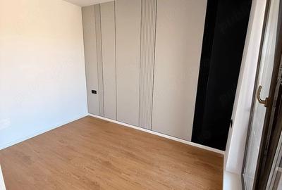 Spațiu comercial, de 45 mp, în Central - 8