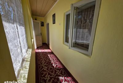 Casă cu 4 camere cu Teren 2000 Mp în Central - 11