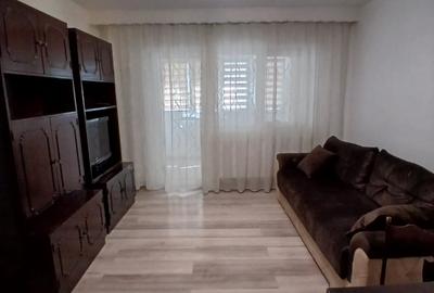 Apartament cu 3 camere decomandat, mobilat în Bistrița Lac