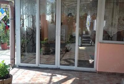 Casă cu 3 camere cu Teren 2100 Mp în Central - 3