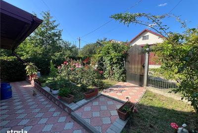 Casă cu 4 camere cu Teren 684 Mp în Lețcani