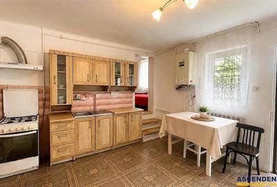 Apartament cu 3 camere decomandat în Unirii