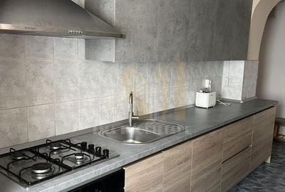 Apartament cu 3 camere decomandat în Central - 2
