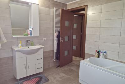 Casă cu 4 camere în Bujoreni - 3