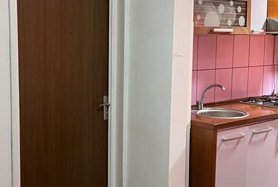 Apartament cu 4 camere decomandat în Drumul Taberei - 4