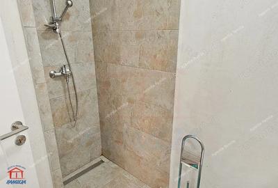 Apartament cu 3 camere decomandat, mobilat în Faleză