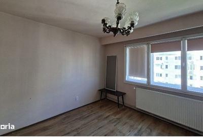 Apartament cu 4 camere în Central