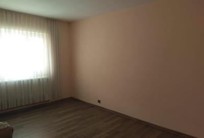 Apartament cu 3 camere decomandat în Central - 8