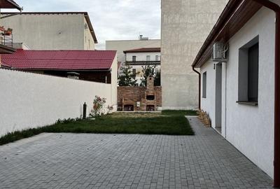 Spațiu comercial, de 273 mp, în Plopilor - 7
