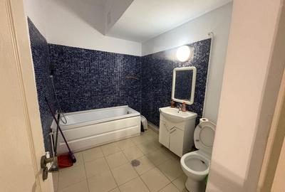 Casă individuală cu 8 camere cu Canalizare în Central - 8
