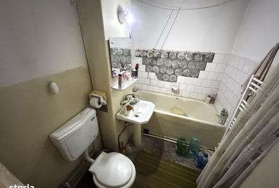 Apartament cu 3 camere decomandat în Inel I