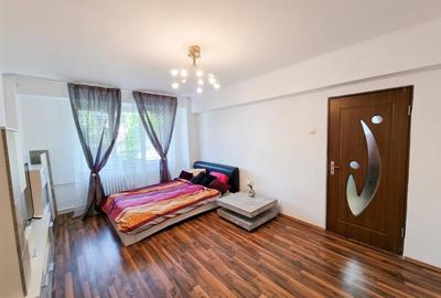 Apartament cu 3 camere semidecomandat în Cantemir - 2