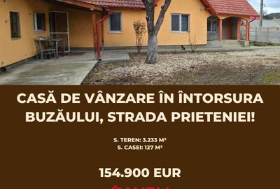 Casă cu 3 camere cu Teren 3233 Mp în Central