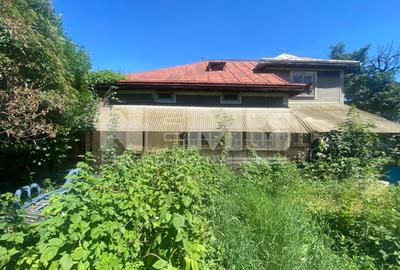 Casă individuală cu 3 camere cu Canalizare în Ultracentral - 1
