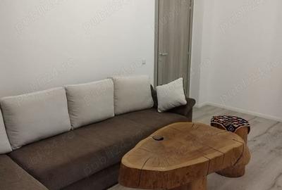 Apartament cu 3 camere decomandat în Central - 1