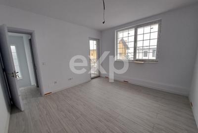 Casă cu 4 camere cu Teren 2500 Mp în Trivale - 4