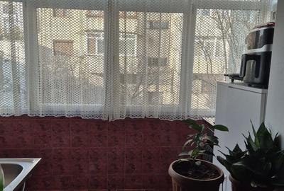 Apartament cu 2 camere decomandat în Central - 1