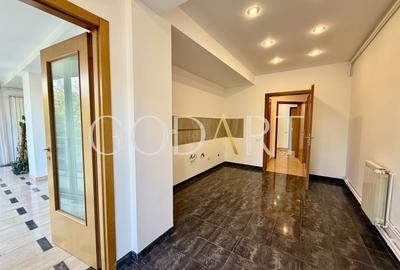 Apartament cu 5 camere semidecomandat în Primăverii - 10