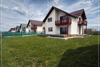 Casă individuală cu 5 camere cu Teren 500 Mp în Sânpetru