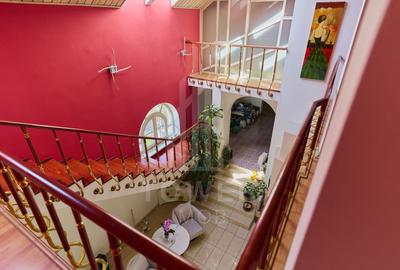 Casă individuală cu 11 camere cu Canalizare în Sub Arini - 12