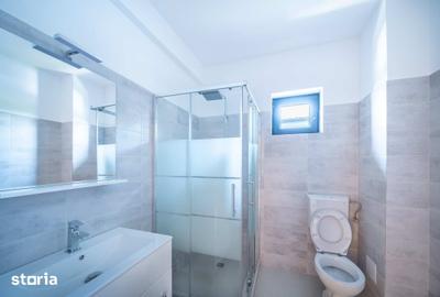 Casă cu 4 camere cu Teren 200 Mp în Domnești