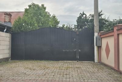 Casă individuală cu 5 camere cu Canalizare în Central - 3