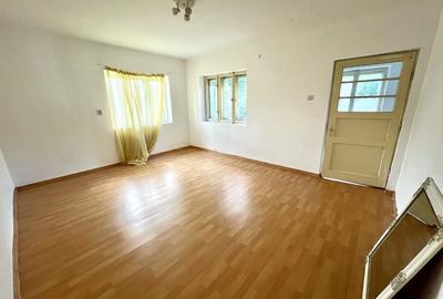 Casă cu 2 camere cu Teren 1642 Mp în Bonț - 3