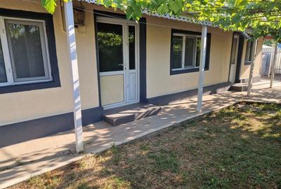 Casă individuală cu 3 camere cu Teren 1325 Mp în Cișmele