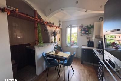 Apartament cu 3 camere decomandat în Dâmbu Pietros - 2