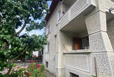 Casă cu 4 camere în Ultracentral