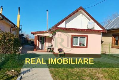 Casă cu 3 camere cu Teren 632 Mp în Pogonele