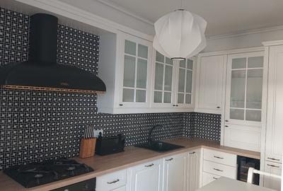 Apartament cu 3 camere decomandat, mobilat în Sisești