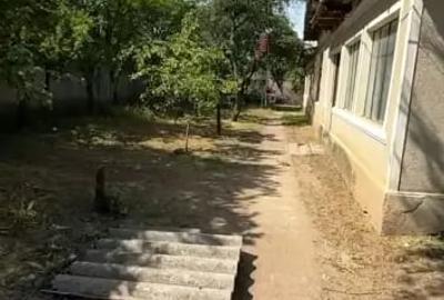 Casă cu 5 camere în Țigănești