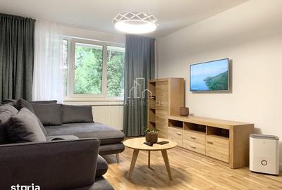 Apartament cu 2 camere decomandat în Cornișa