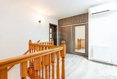Apartament cu 3 camere semidecomandat în Brâncoveanu