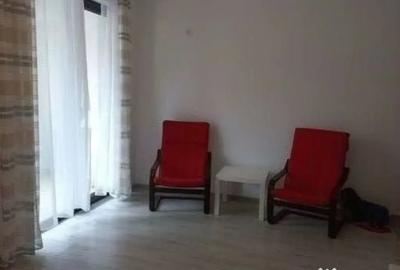 Garsonieră decomandată în Apărătorii Patriei