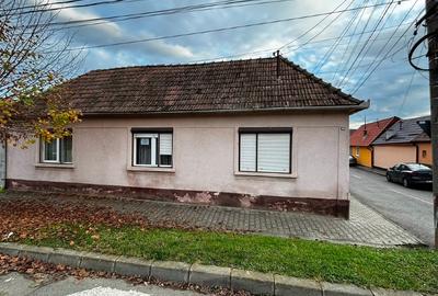 Casă individuală cu 4 camere cu Teren 150 Mp în Central - 3