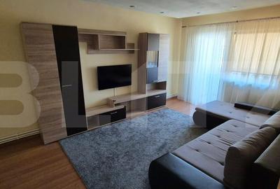 Apartament cu 3 camere decomandat, mobilat în Hunedoara