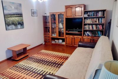 Apartament cu 3 camere decomandat în Giurgiului