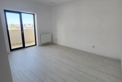 Garsonieră decomandată în Haliu - 4