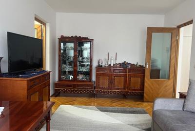 Apartament cu 3 camere semidecomandat în Central - 8