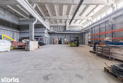 Spațiu comercial, de 837 mp, în Central - 3