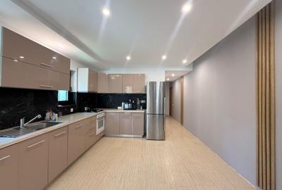 Duplex cu 6 camere cu Canalizare în Iancu Nicolae - 9