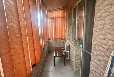 Apartament cu 2 camere decomandat în George Enescu