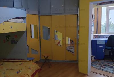 Apartament cu 3 camere decomandat în Călărași - 6