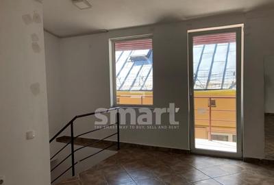 Spațiu comercial, de 100 mp, în Central - 4