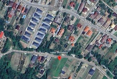 Teren de 2135 mp, în Central