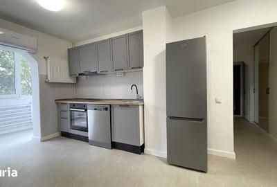 Apartament cu 3 camere în Decebal